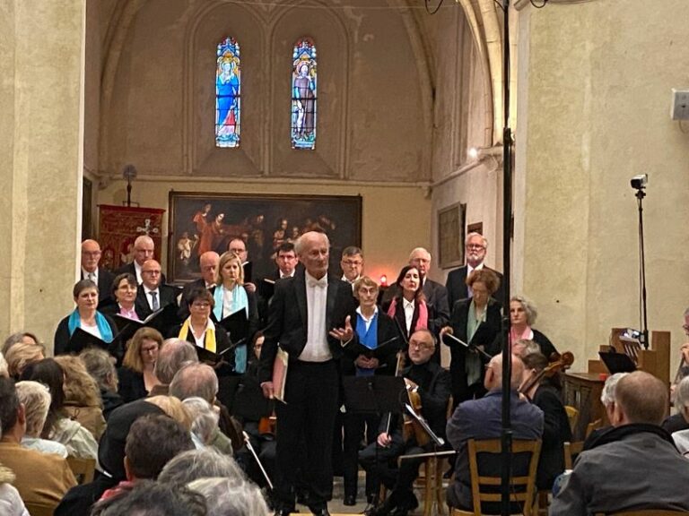 Villerville : la 3e édition du concert annuel, avec chœur, orchestre et orgue, a fait église comble