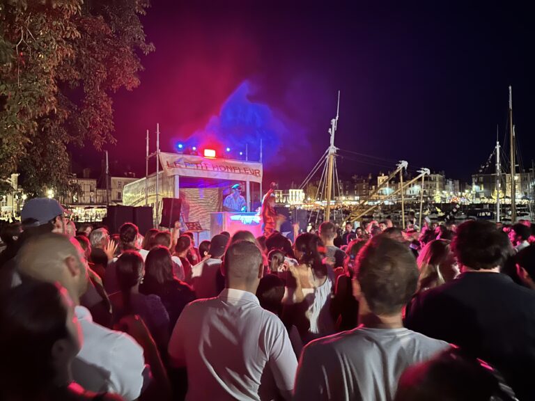 Honfleur : Pique-Nique Musical et Fête de la musique se sont mêlés pour célébrer le premier jour de l’été