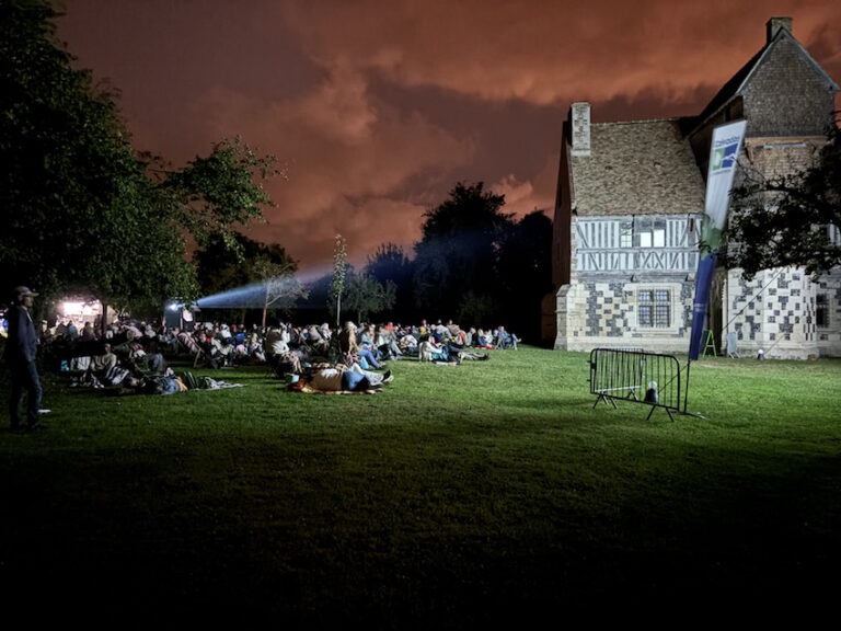Honfleur : Du ciné plein air au Manoir du Desert…