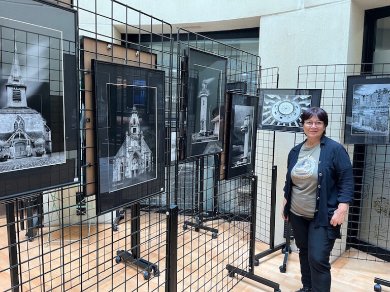Honfleur : Léa Badrah expose ses photographies à l’Office de tourisme…