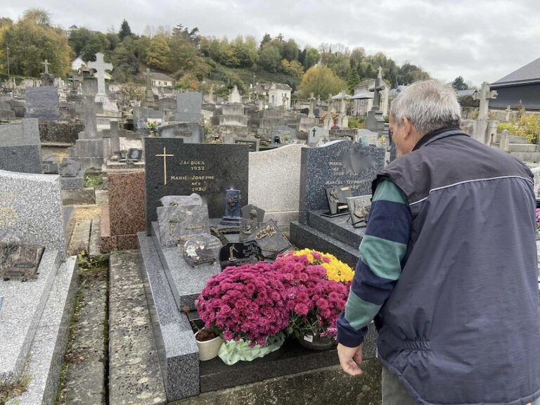 Honfleur : les habitants se recueillent pour la Toussaint et la Fête des Morts