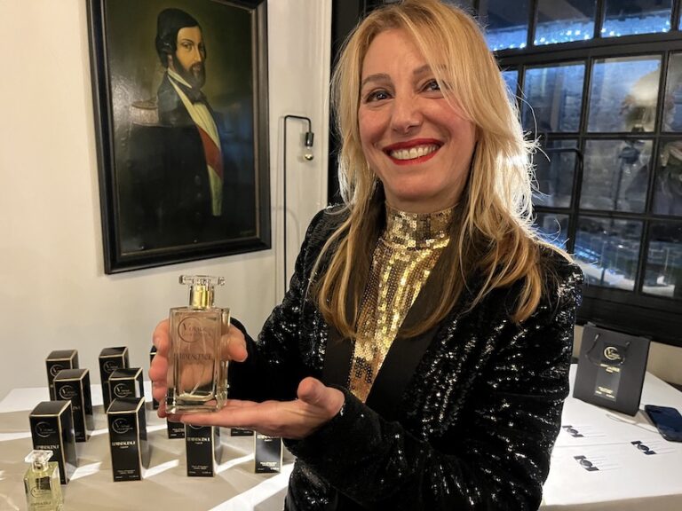 « Luminescence », la nouvelle création de Christina et « Voyage des mondes ».