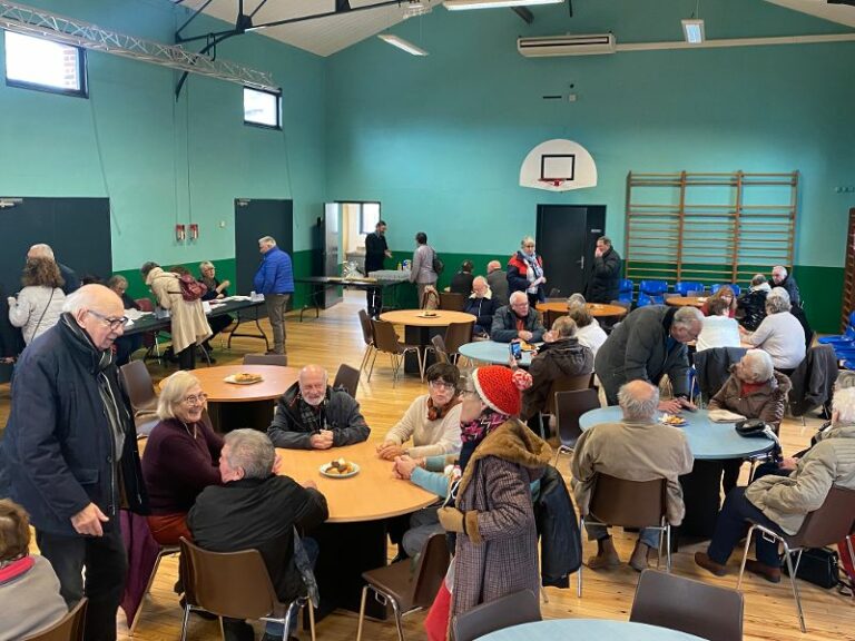Equemauville : 95 anciens, invités par le CCAS au goûter de Noël…