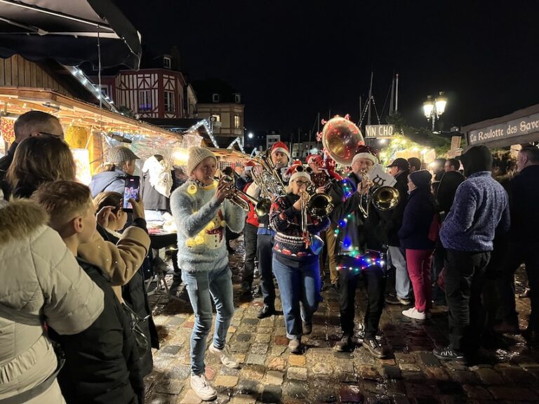 Honfleur : Ouverture officielle du marché de Noël