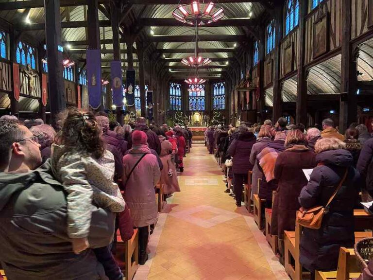 Honfleur : Plus de 800 pèlerins ont assisté à la messe de la nativité.