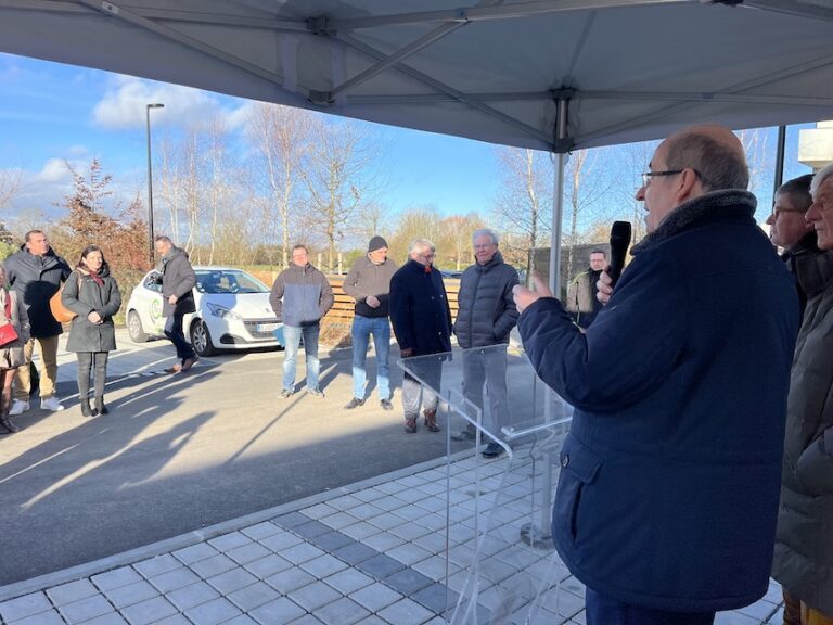 Le maire de Honfleur inaugure 27 nouveaux logements sur le Plateau.