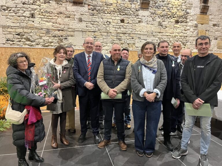 Honfleur : Remise de médailles au personnel municipal et départ en retraite
