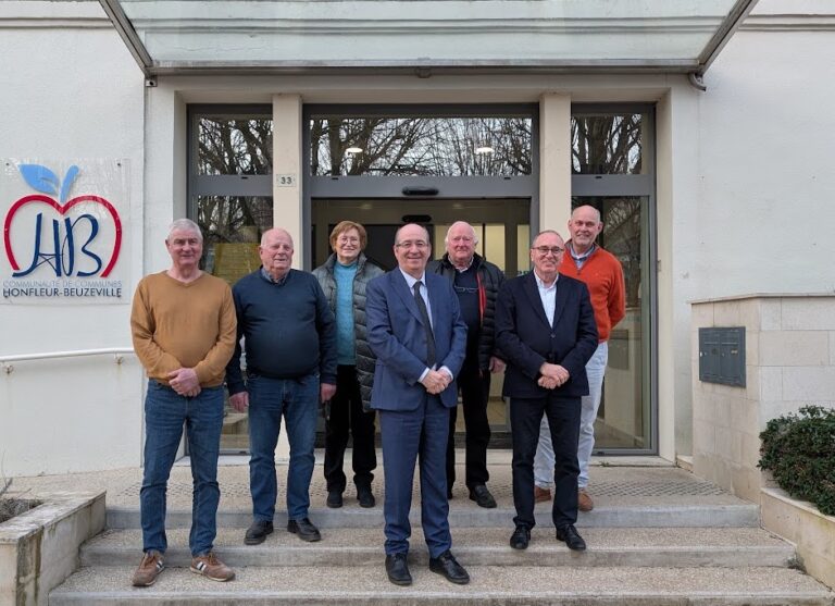 Communauté de Communes du Pays de Honfleur-Beuzeville : L’au revoir de Michel Lamarre aux élus de la CCPH-B.