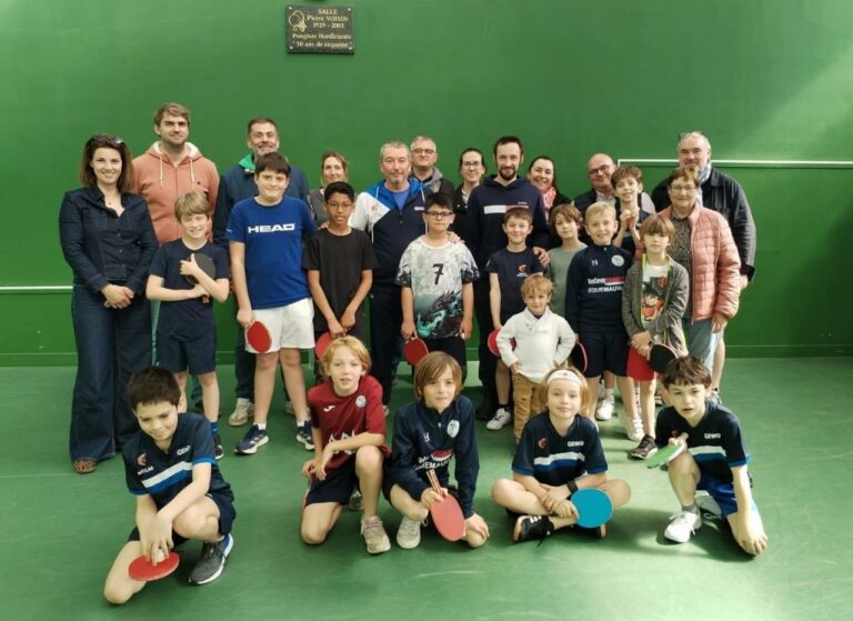 4e tour du circuit des jeunes à la salle Pierre Voisin de tennis de table à Honfleur