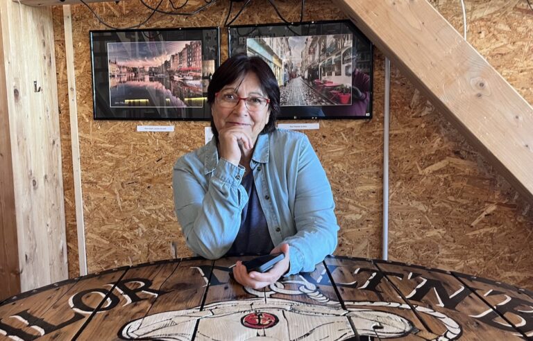 Honfleur : La photographe Léa Badrah expose au Malt N&rsquo;Beer…