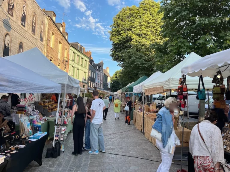 Honfleur : Le marché du samedi se délocalise Cours des Fossés…