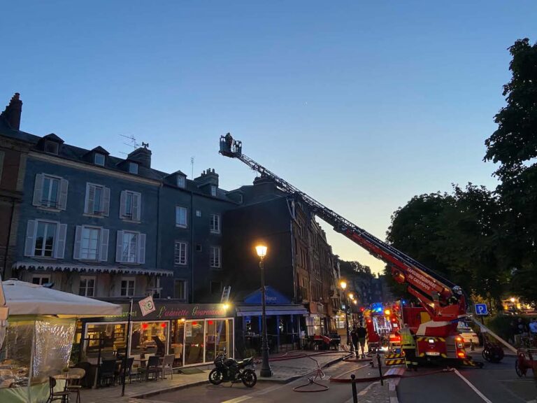 Honfleur : 70 personnes évacuées après un feu d’appartement.