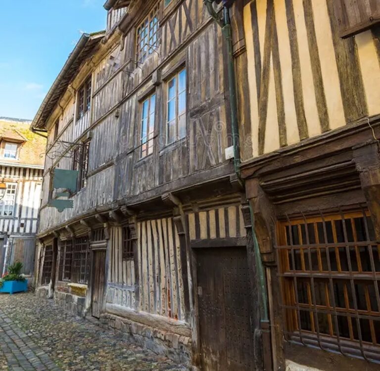 Conseil municipal : Le patrimoine honfleurais sous haute surveillance.