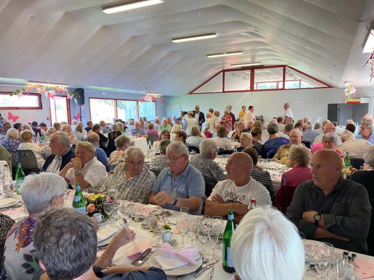 La Rivière Saint-Sauveur : 170 convives invités au repas des anciens