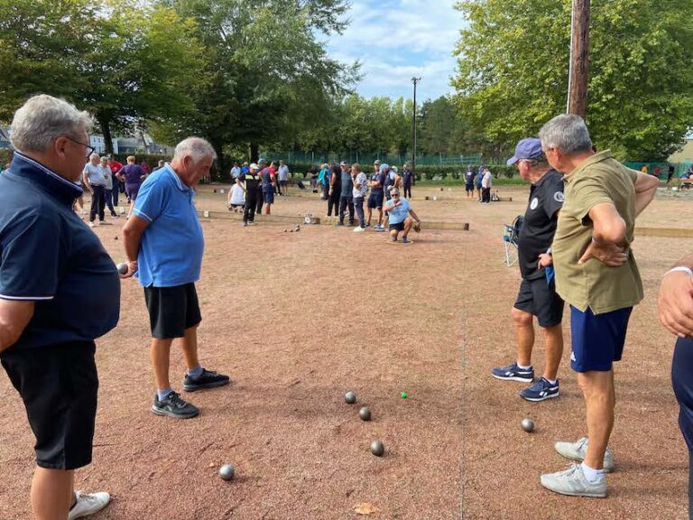 Honfleur : 63 triplettes au concours fédéral vétérans de pétanque